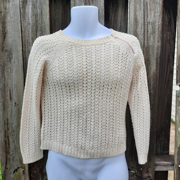American Eagle Outfitters Sweaters - American Eagle cream w/pink accents, zipper knit sweater size Large 100% cotton